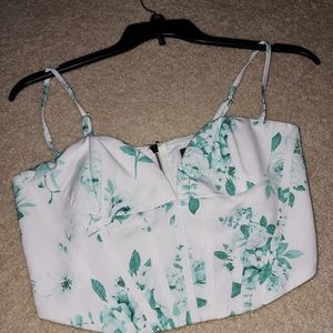 White fox corset size medium but best b-c cup no bigger and 32 band